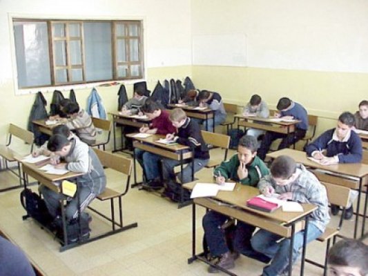 Începe etapa a IV-a de înscriere a copiilor în clasa pregătitoare şi a I -a